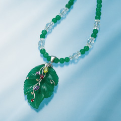 華やぎ 木の葉の宝石ネックレス
